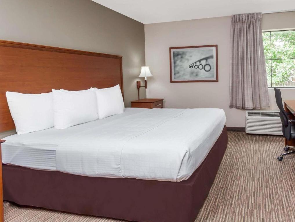 Days Inn Springfield South Bagian luar foto