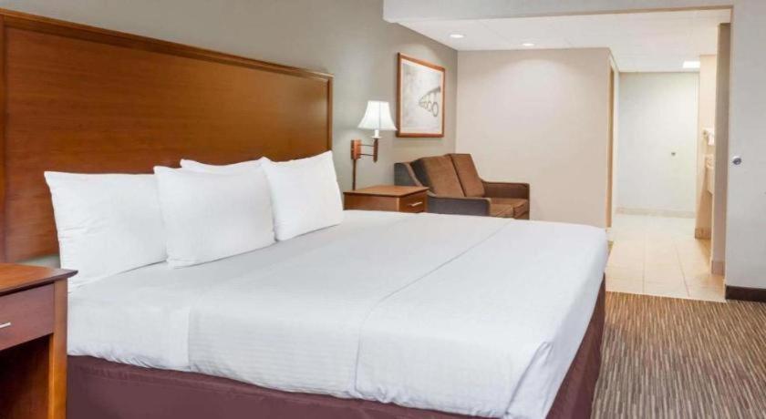 Days Inn Springfield South Bagian luar foto