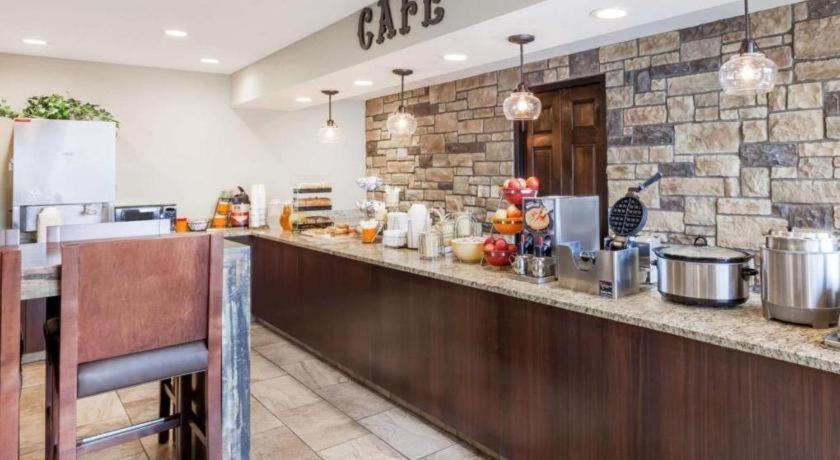 Days Inn Springfield South Bagian luar foto