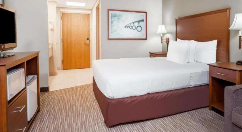 Days Inn Springfield South Bagian luar foto