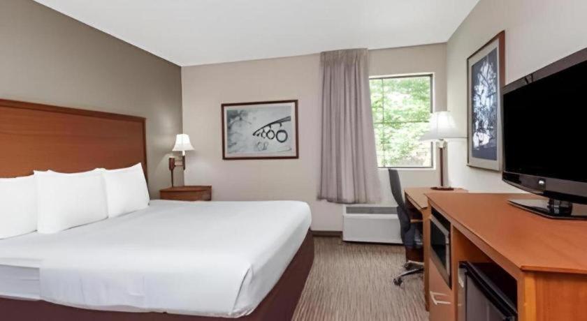 Days Inn Springfield South Bagian luar foto