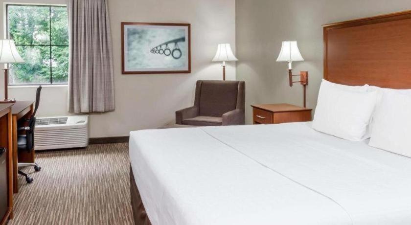 Days Inn Springfield South Bagian luar foto
